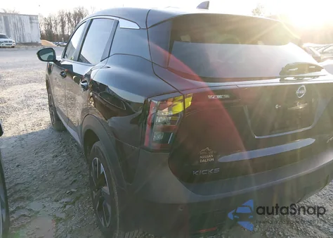 2025 Nissan Kicks Sv Intelligent Awd z USA, uszkodzony, nr VIN 3N8AP6CB3SL353925